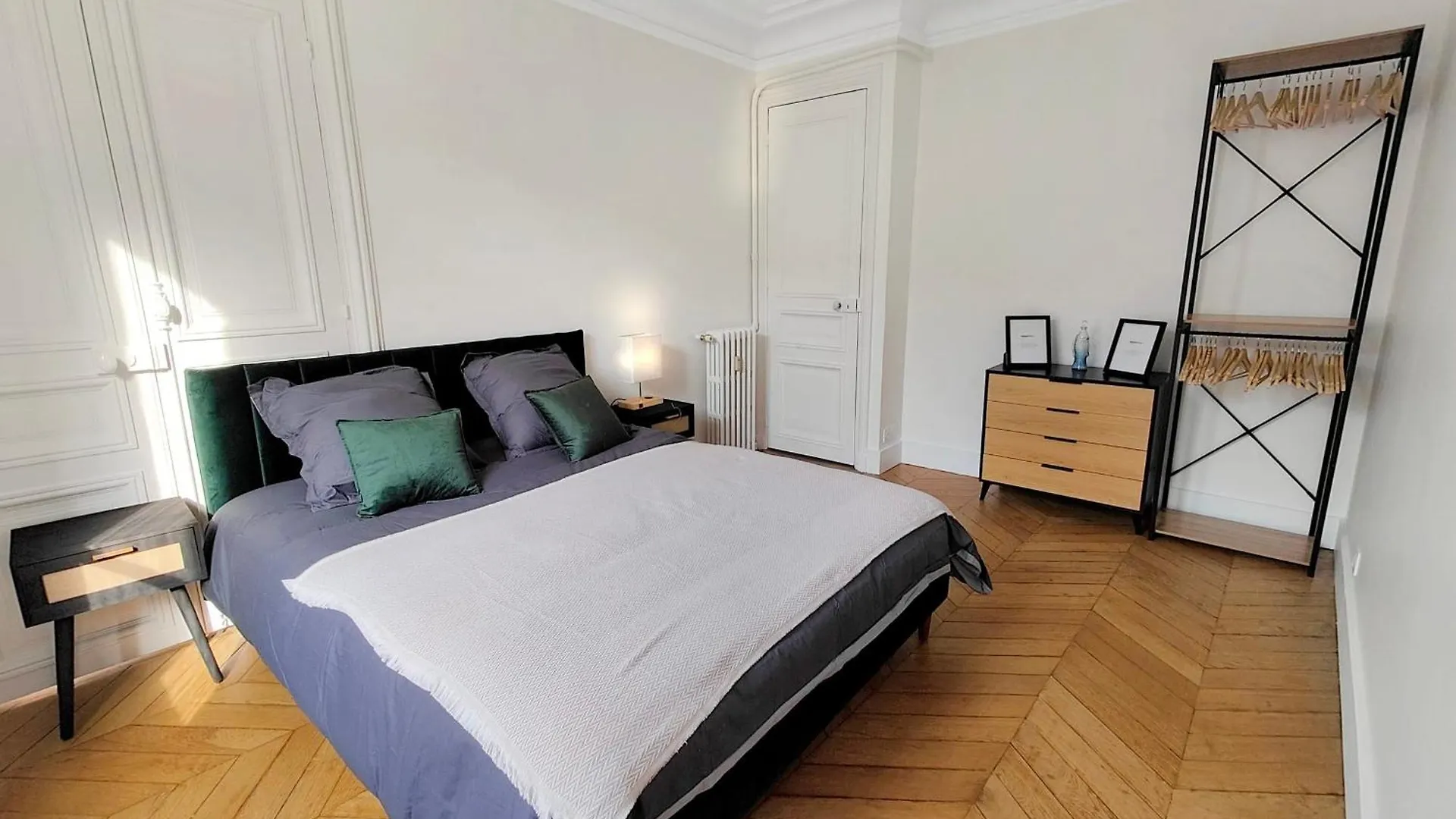 Amazing Refurbished Flat In Paris V Apartment