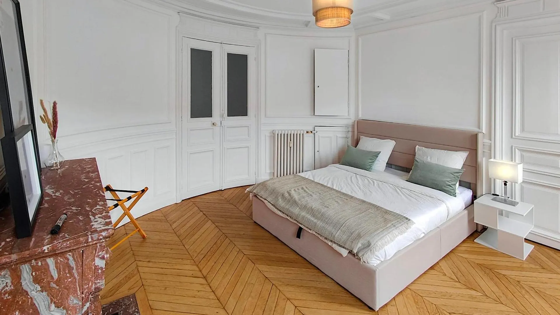 Amazing Refurbished Flat In Paris V Apartment France