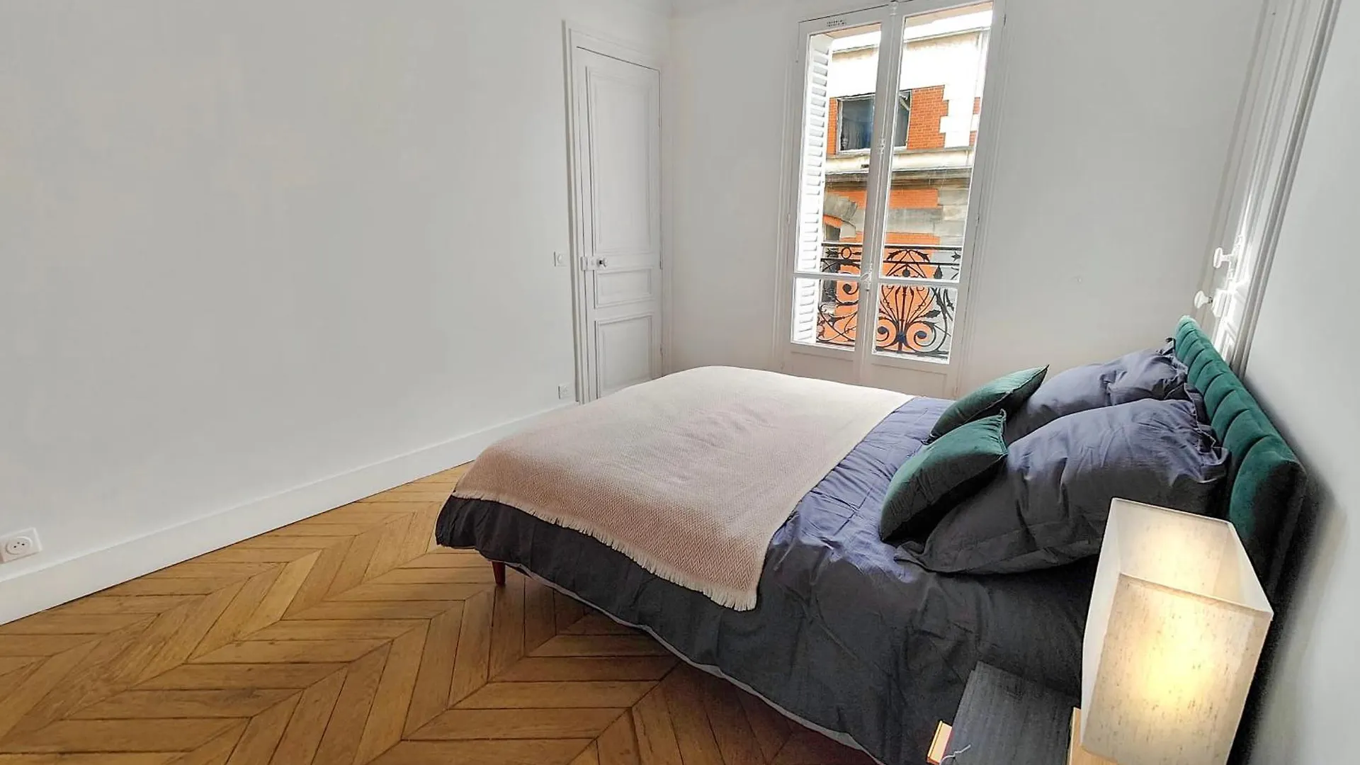 Amazing Refurbished Flat In Paris V Apartment
