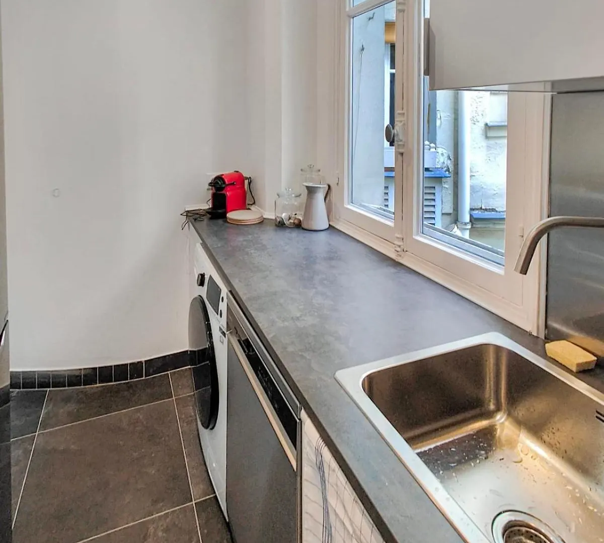 Amazing Refurbished Flat In Paris V Apartment 0*,  France